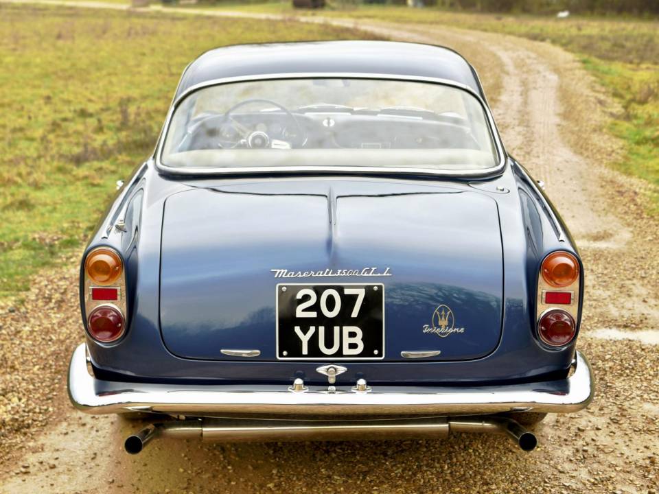 Image 22/50 of Maserati 3500 GTI Touring (1962)