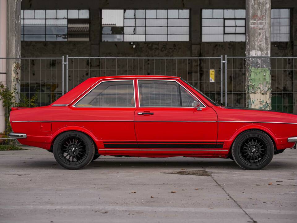 Afbeelding 15/41 van Audi 80 S/LS (1976)