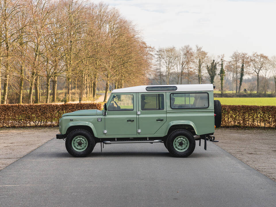 Bild 4/37 von Land Rover Defender (2016)