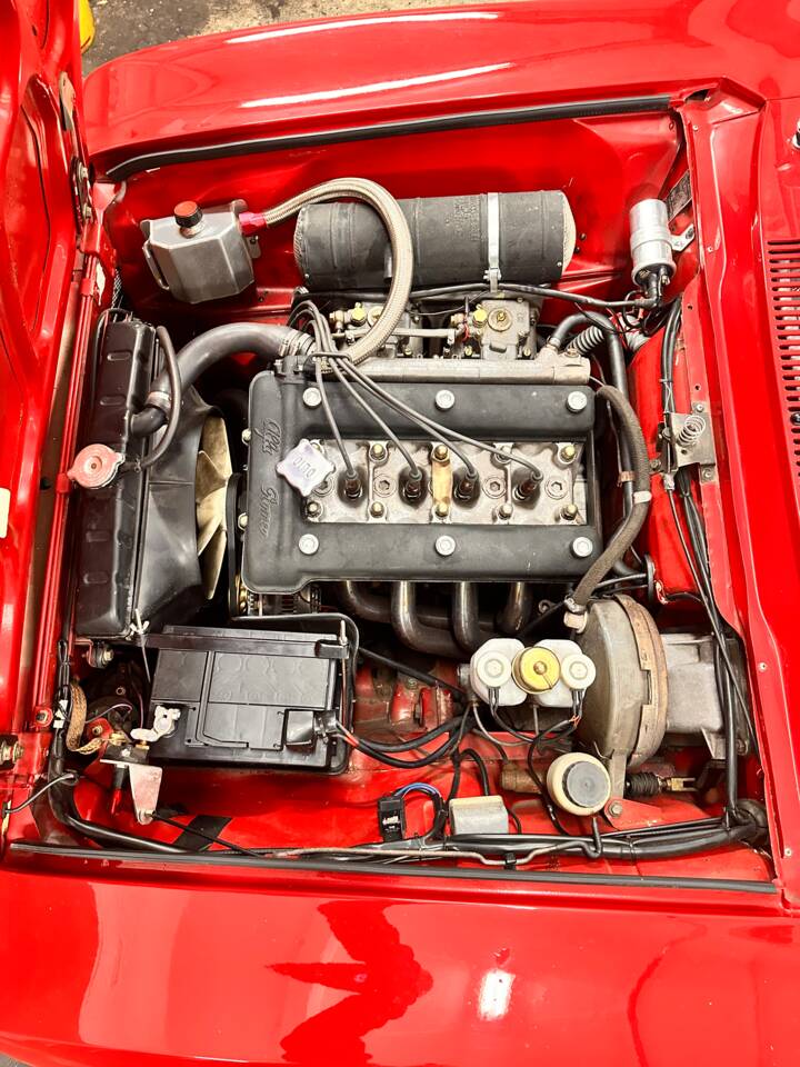 Image 8/29 of Alfa Romeo Giulia 1600 GT Junior (1972)