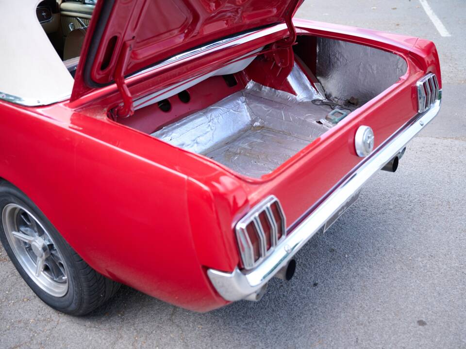 Immagine 39/50 di Ford Mustang 289 (1966)