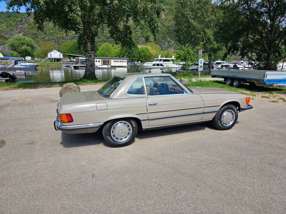 Image 23/27 of Mercedes-Benz 350 SL (1972)