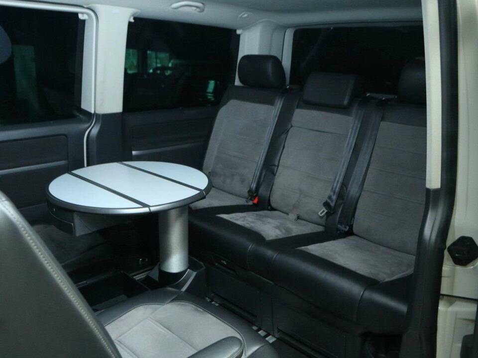 Image 21/50 of Volkswagen T6 Multivan 2.0 TDI (2020)