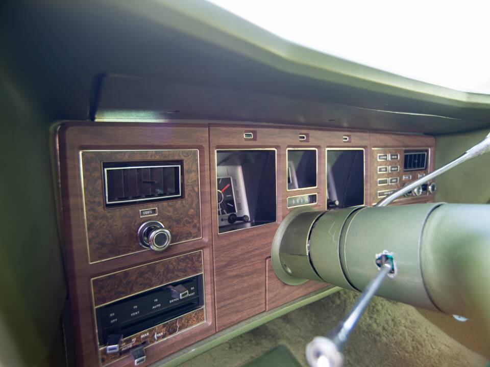 Bild 16/34 von Lincoln Continental Mark IV (1975)