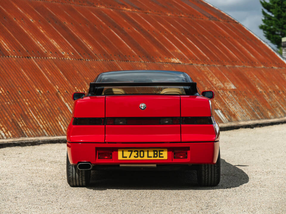 Image 4/45 de Alfa Romeo SZ (1991)