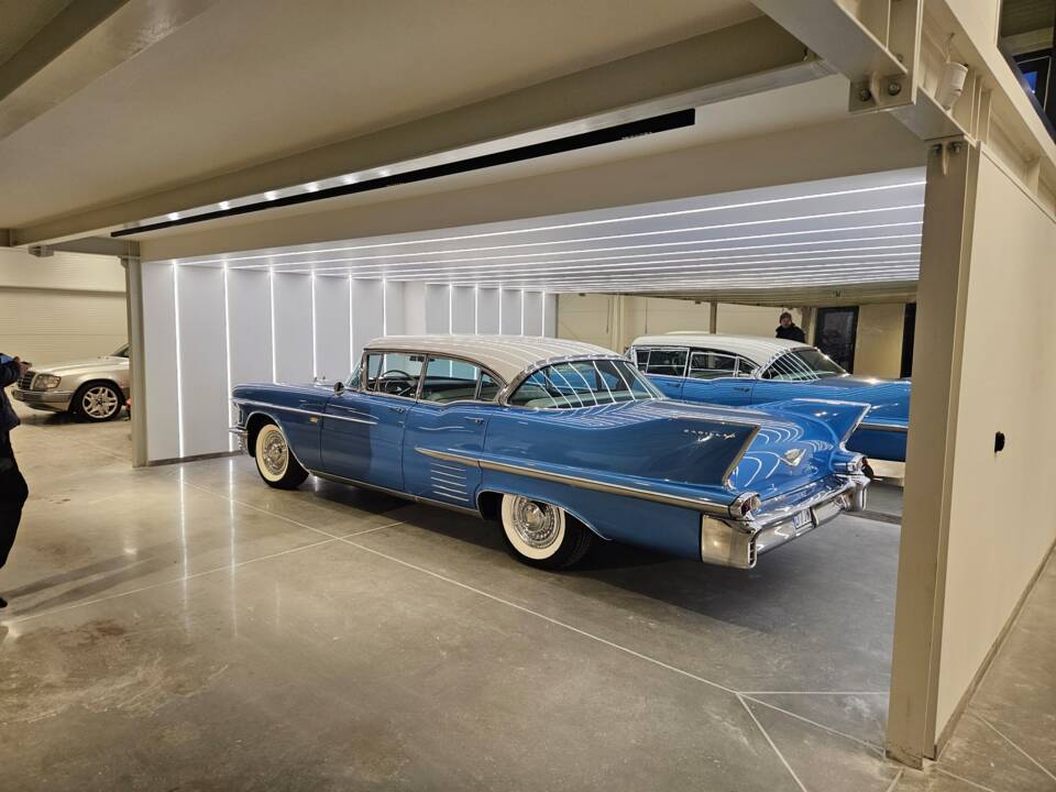 Bild 5/6 von Cadillac 62 Sedan DeVille (1958)