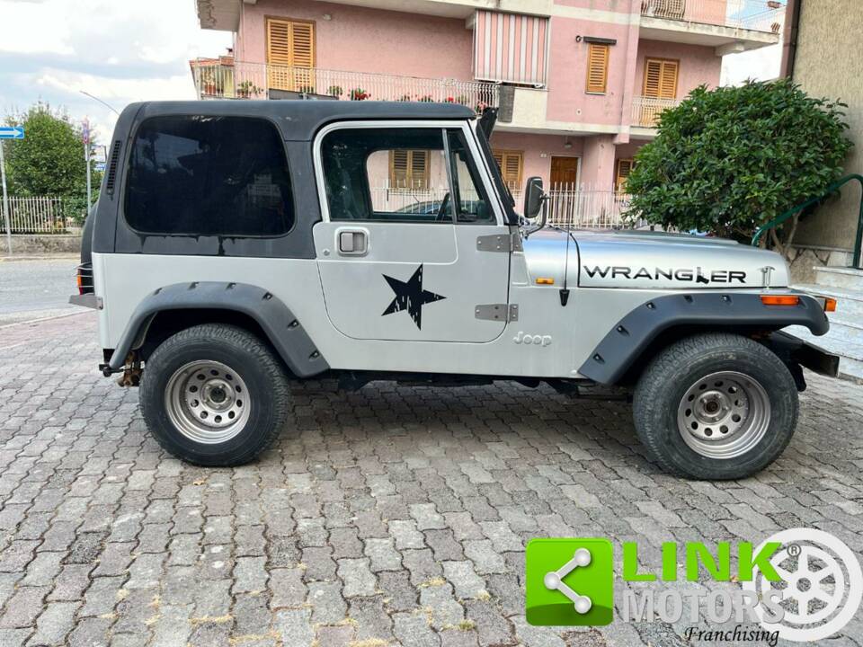 Image 3/10 de Jeep Wrangler 2.5L (1990)