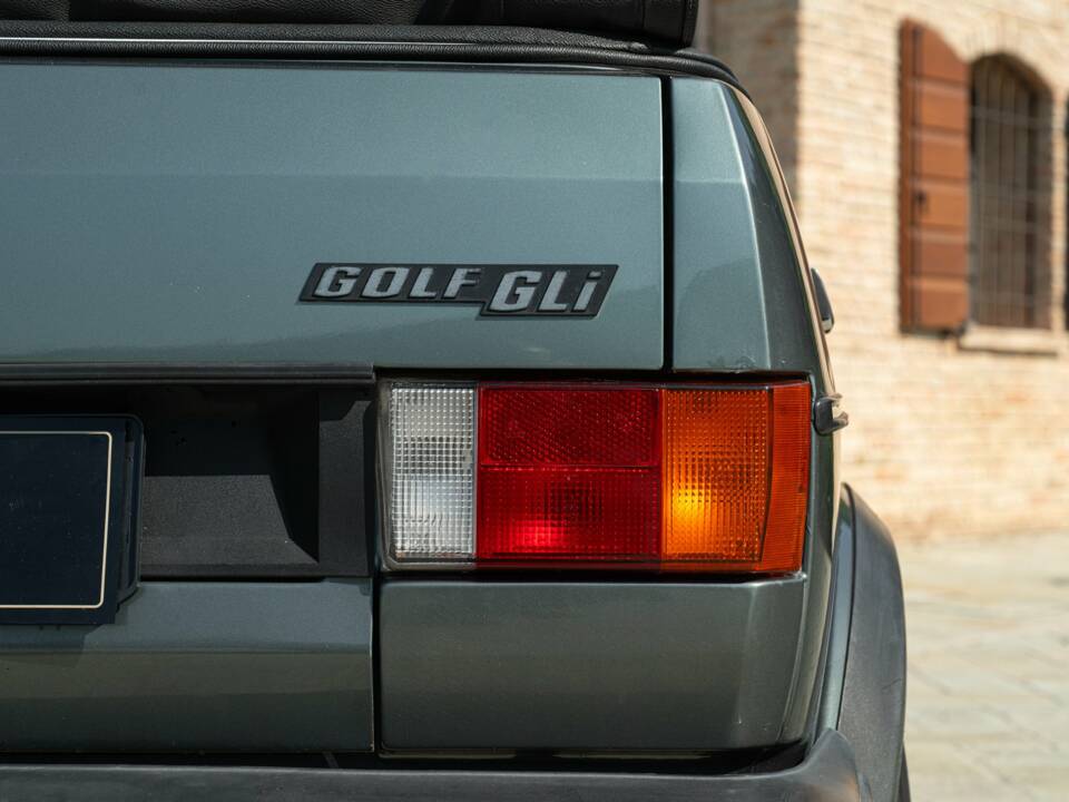 Image 14/50 of Volkswagen Golf I Cabrio GLi 1.8 (1983)