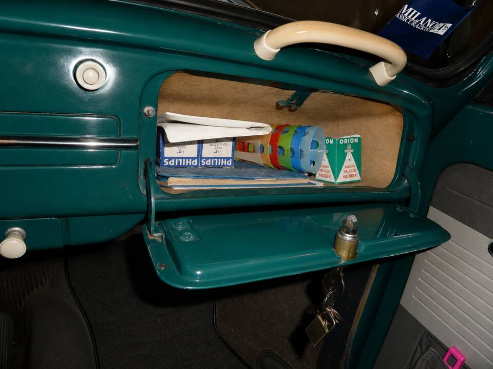 Image 33/81 of Volkswagen Beetle 1200 (1965)