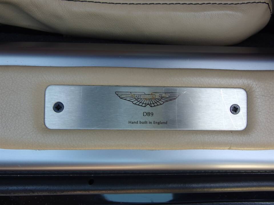 Bild 83/99 von Aston Martin DB 9 Volante (2006)