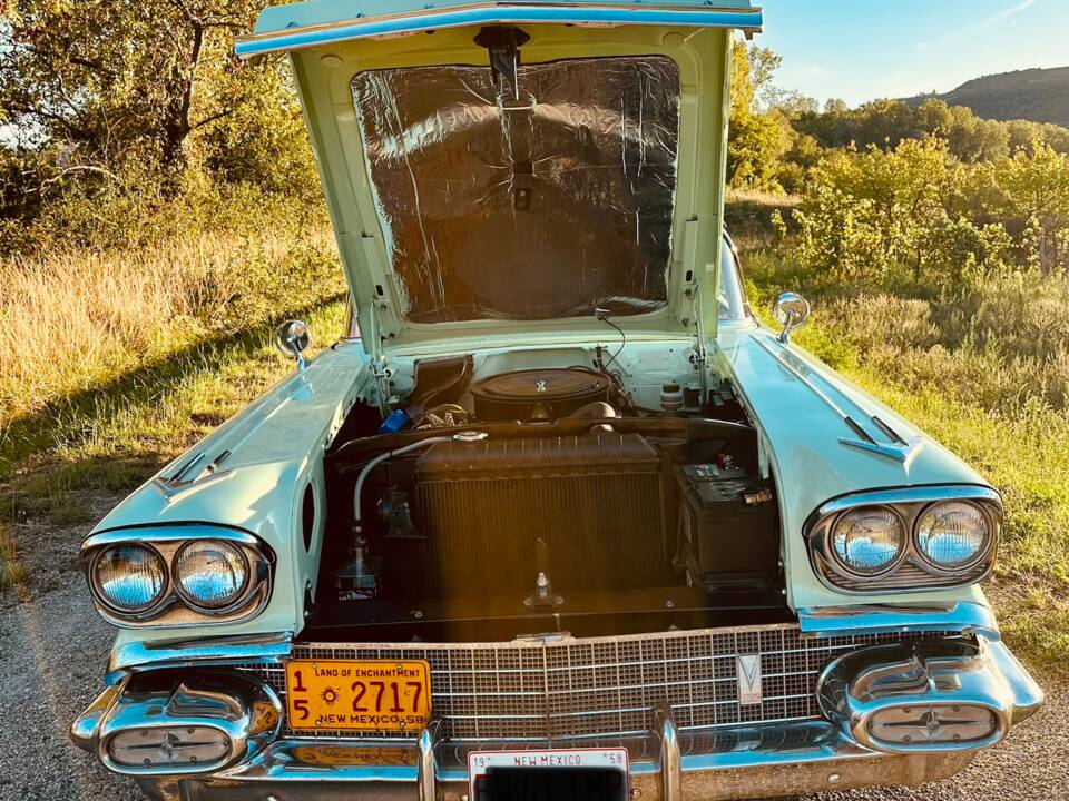 Immagine 5/31 di Pontiac Star Chief (1958)