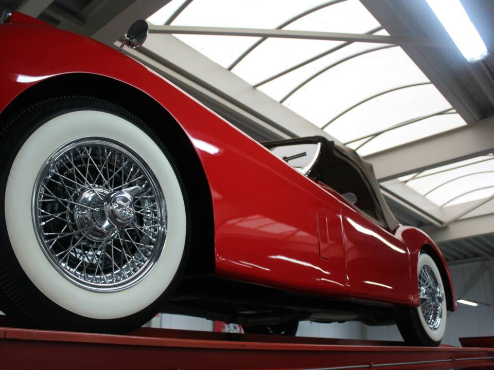 Imagen 13/50 de Jaguar XK 120 OTS (1954)