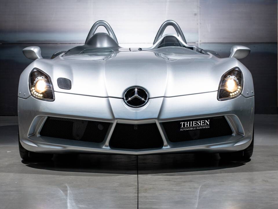 Image 2/28 of Mercedes-Benz SLR McLaren 722 S (2009)