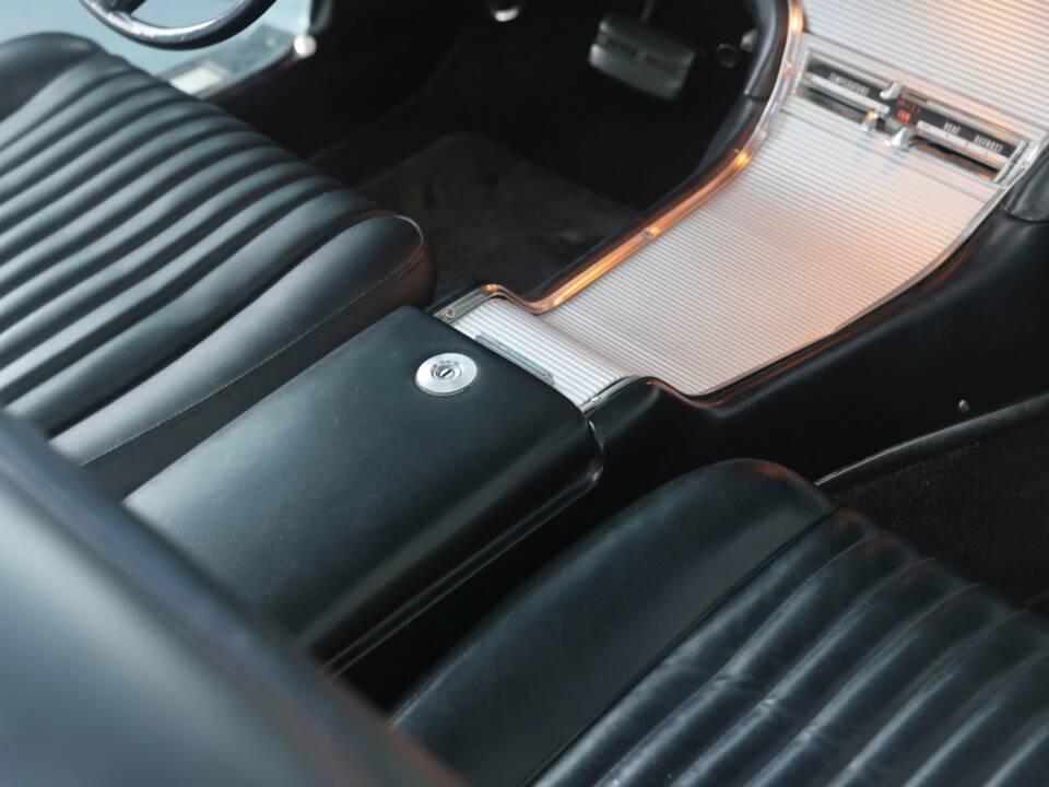Immagine 40/50 di Ford Thunderbird (1962)