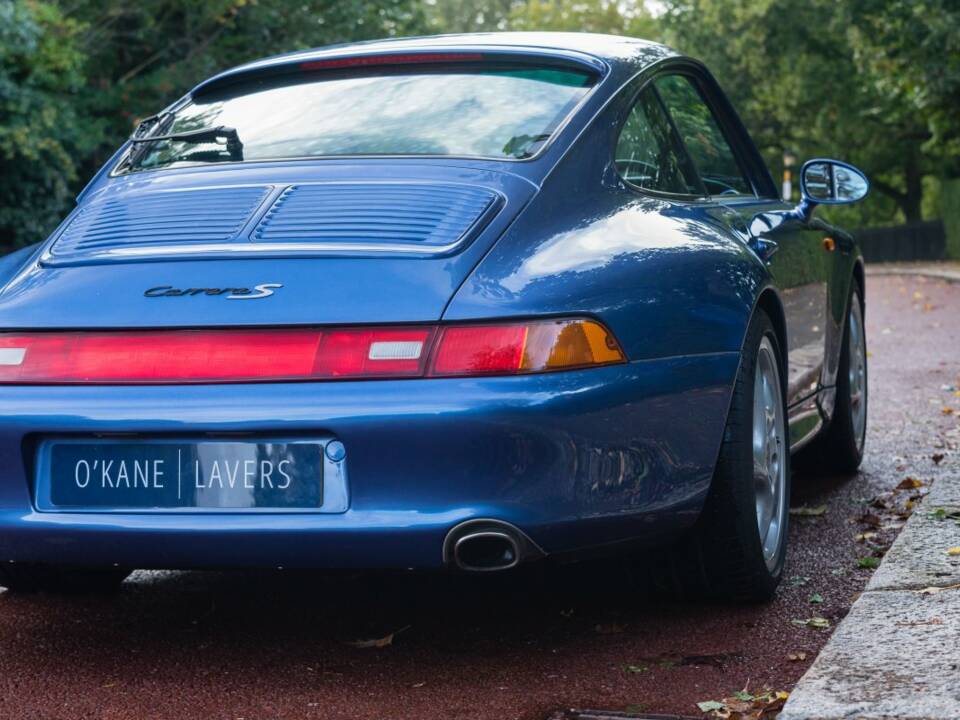 Image 18/41 of Porsche 911 Carrera S (1997)