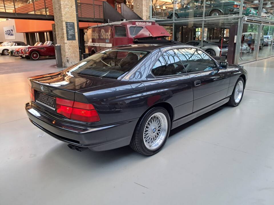 Imagen 23/24 de BMW 850i (1992)