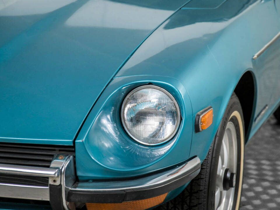 Image 22/50 of Datsun 240Z (1971)