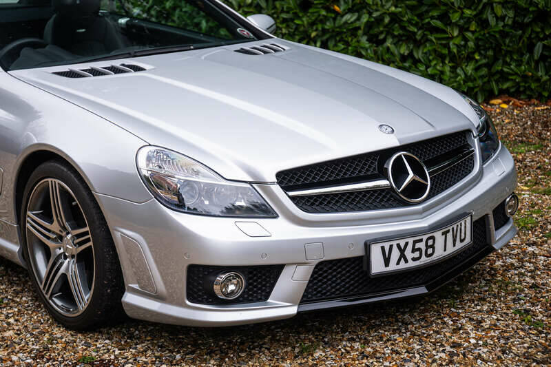 Image 9/32 of Mercedes-Benz SL 63 AMG (2008)