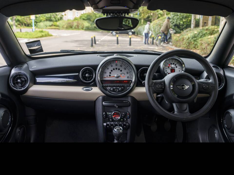 Image 15/24 of Mini Cooper (2012)