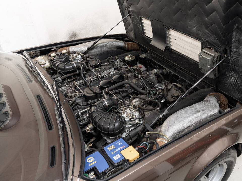 Bild 31/31 von Ferrari 400i (1981)