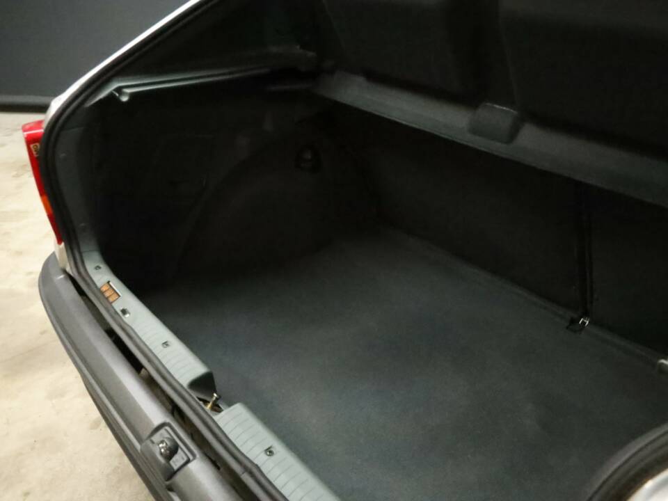 Image 28/50 of Opel Kadett 2,0i GSi (1988)