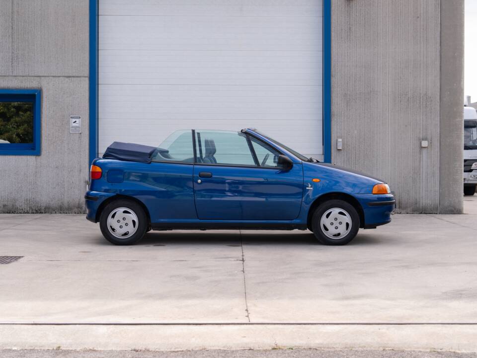 Image 20/99 of FIAT Punto 60 (1994)