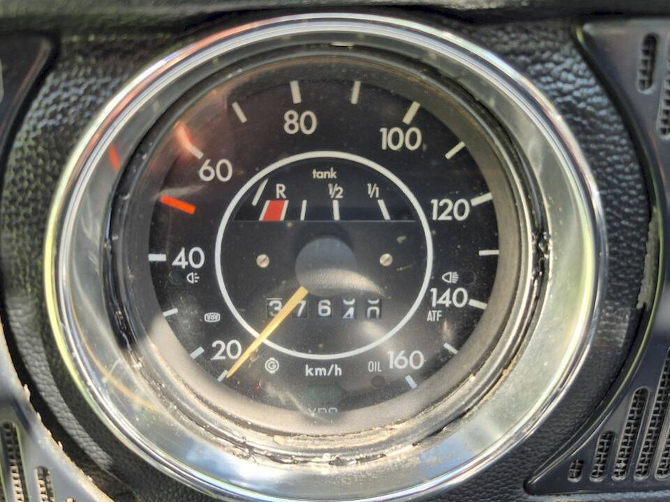 Image 34/73 of Volkswagen Beetle 1300 (1972)