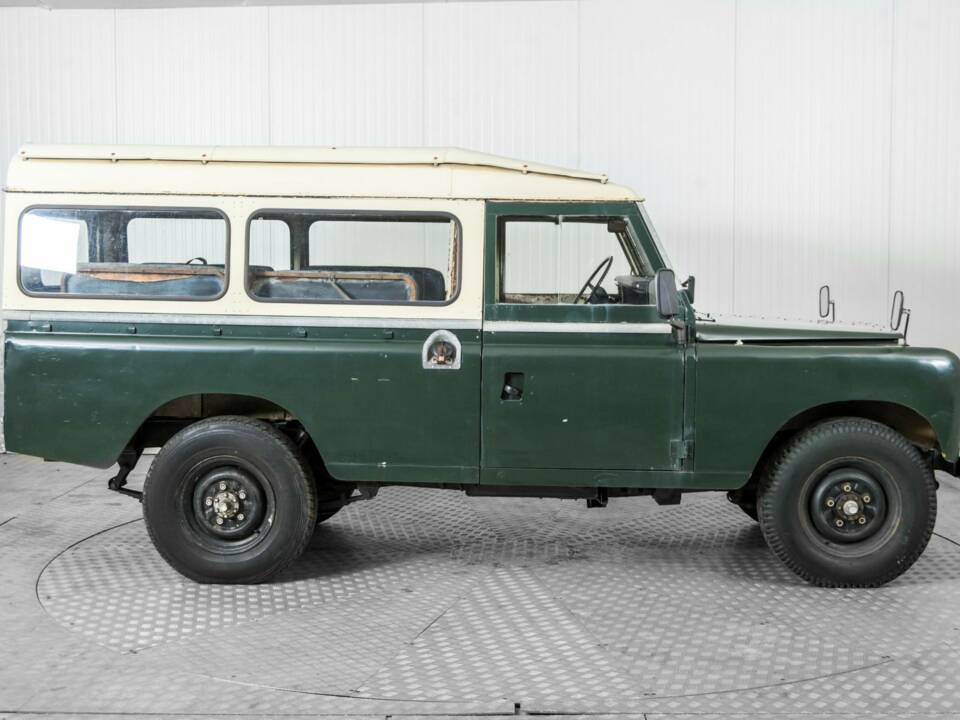 Image 10/50 of Land Rover 109 (1978)