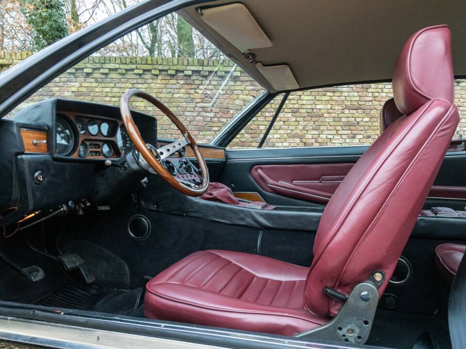 Bild 42/50 von Lamborghini Espada 400 GT (1973)