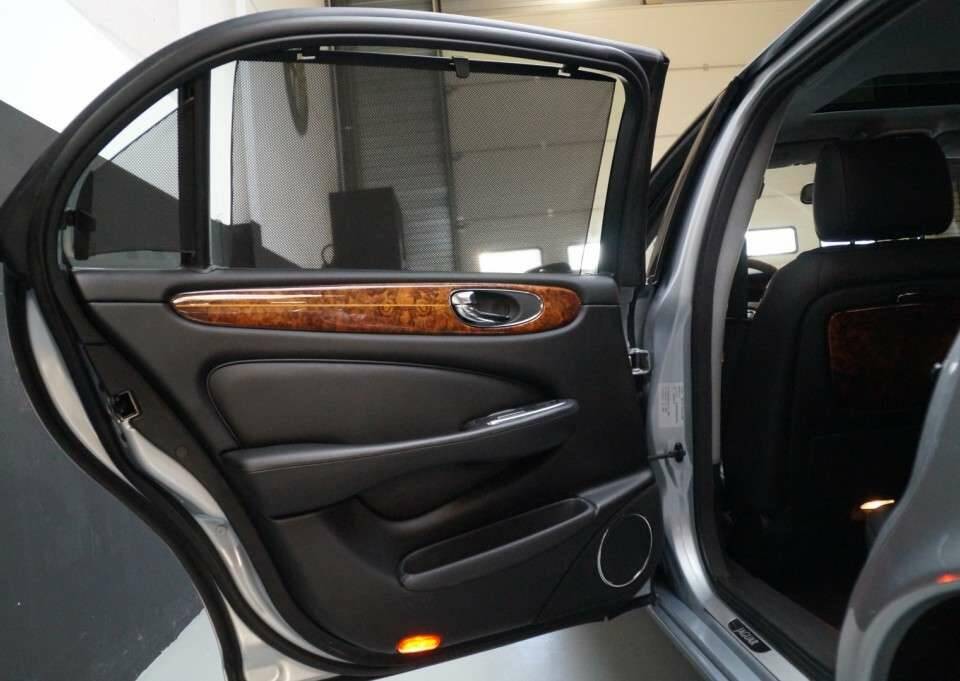 Image 50/50 of Jaguar XJ 8 4.2 (2007)