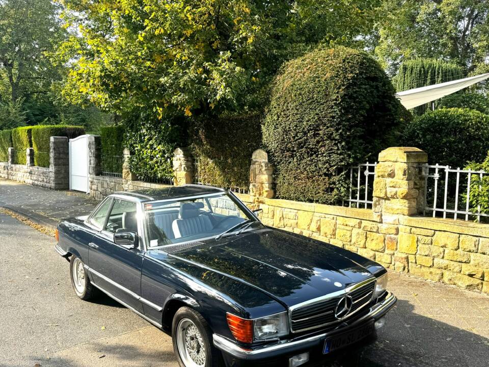 Image 19/21 of Mercedes-Benz 280 SL (1985)