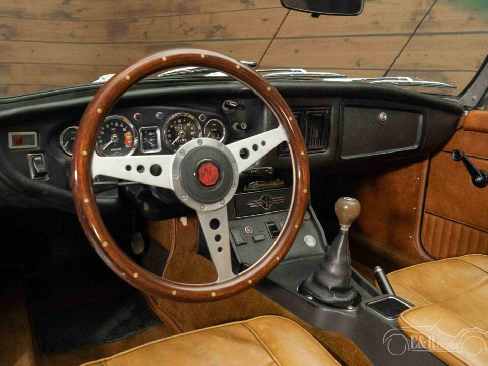 Bild 8/19 von MG MGB (1974)