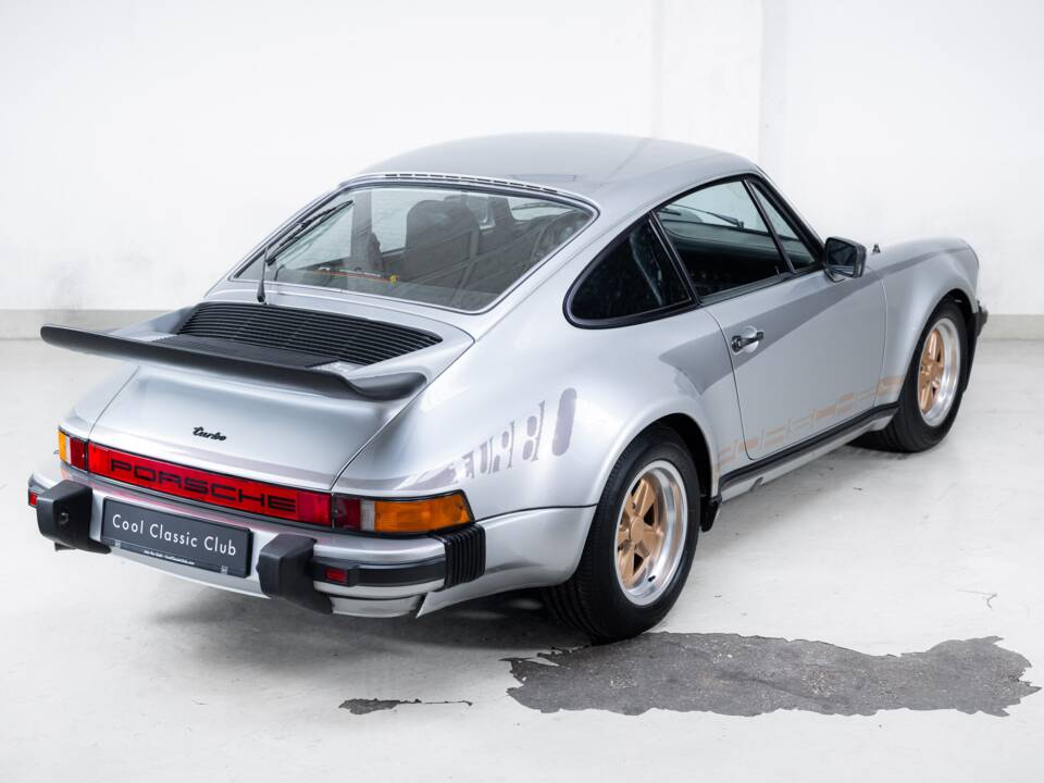 Afbeelding 44/44 van Porsche 911 Turbo 3.0 (1975)