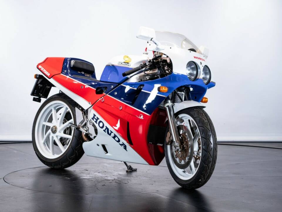 Bild 5/50 von Honda DUMMY (1989)