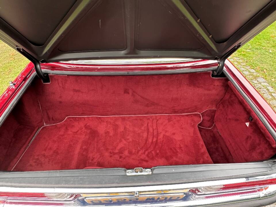 Immagine 27/29 di Mercedes-Benz 280 SL (1985)