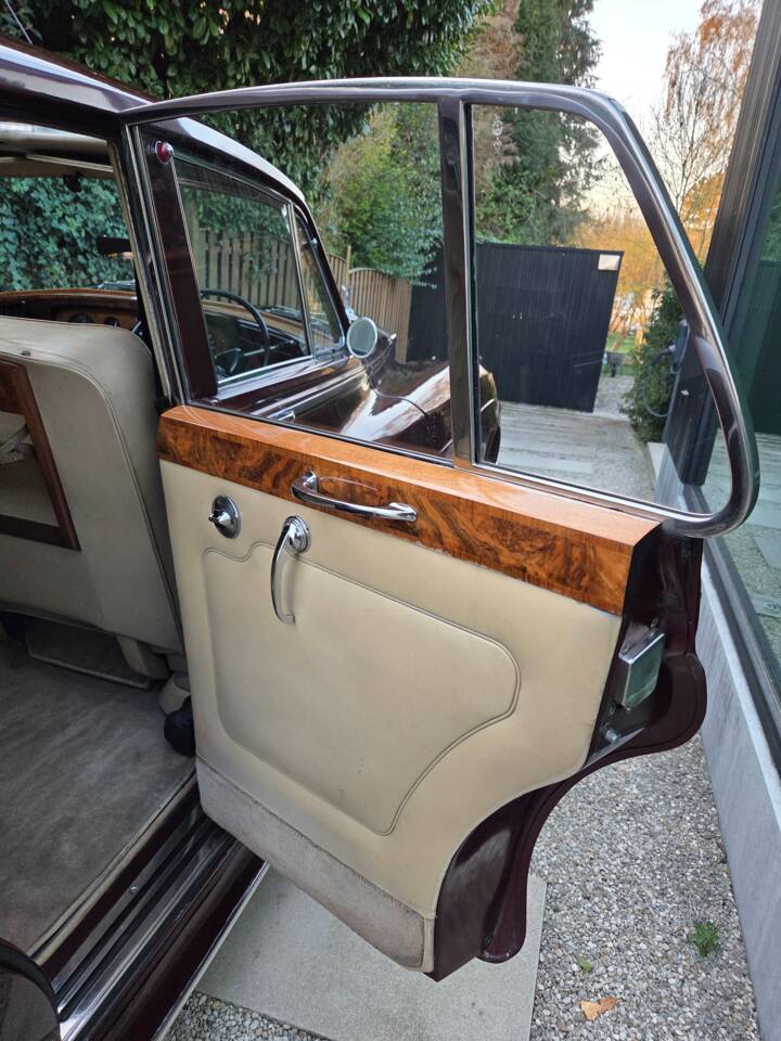 Image 29/52 of Rolls-Royce Silver Cloud II (1962)