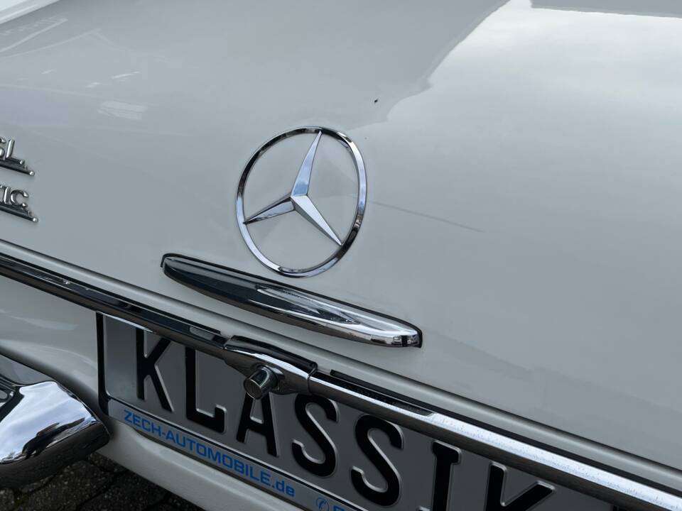 Image 96/100 of Mercedes-Benz 280 SL (1970)