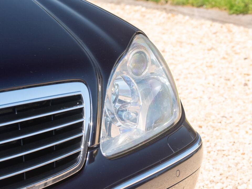 Immagine 36/50 di Mercedes-Benz S 55 AMG (2002)