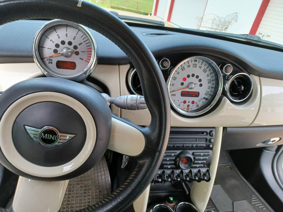 Image 8/9 of Mini Cooper S JCW (2004)