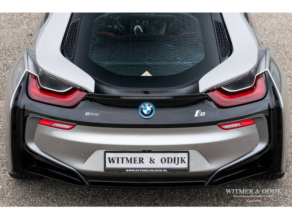 Image 13/30 de BMW i8 Coupé (2018)