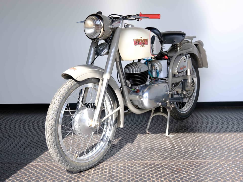 Image 21/54 of Bianchi Mendola (1951)
