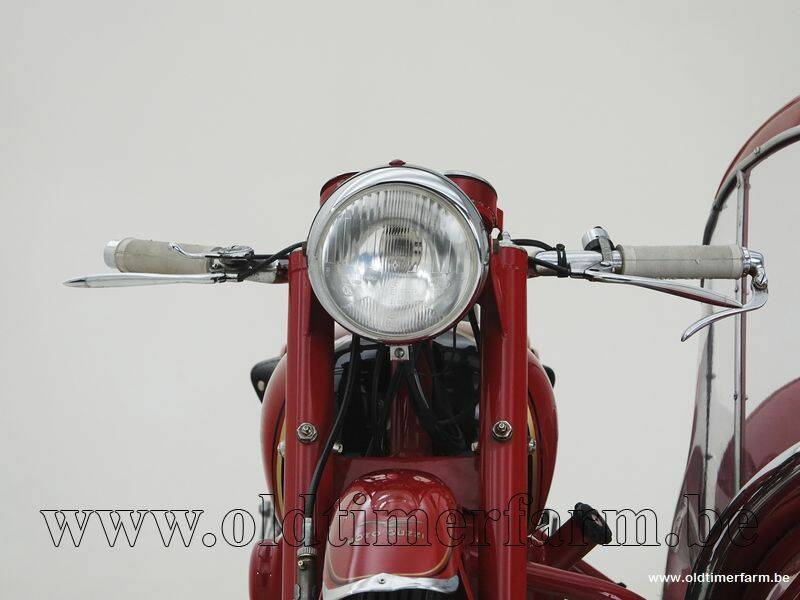 Image 10/15 of Moto Guzzi DUMMY (1953)