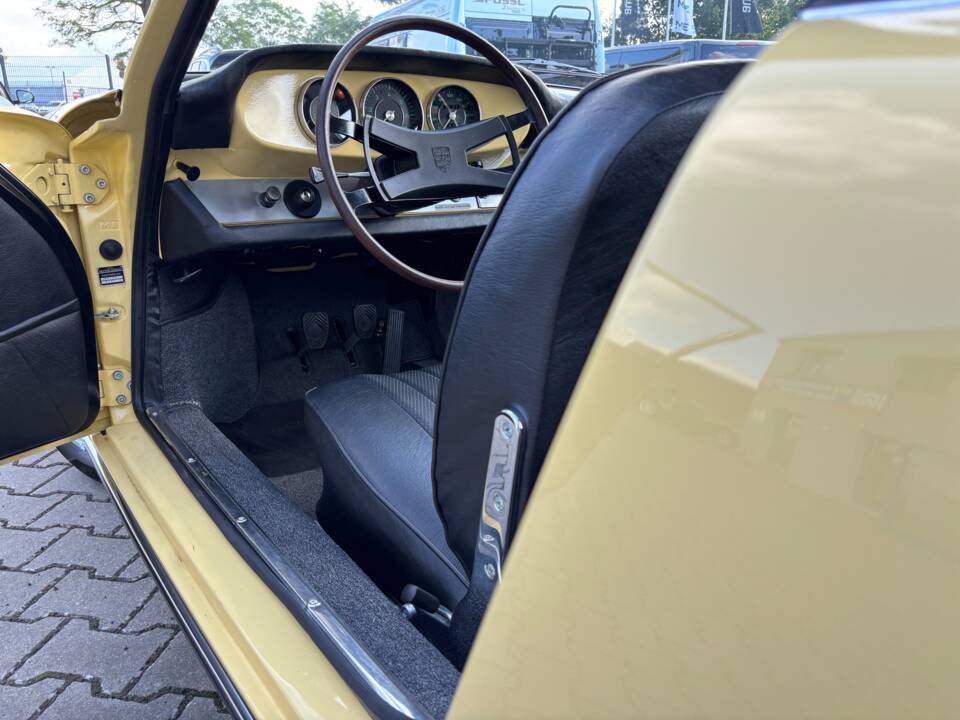 Image 29/70 of Porsche 912 (1965)