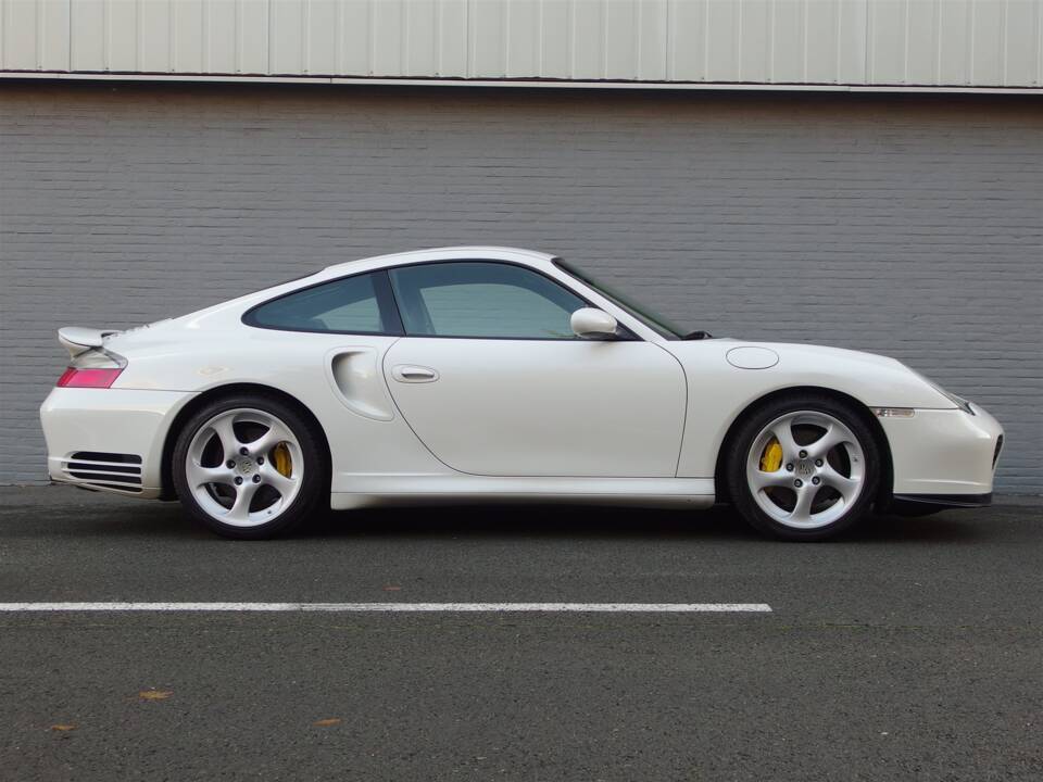 Bild 5/99 von Porsche 911 Turbo (2004)