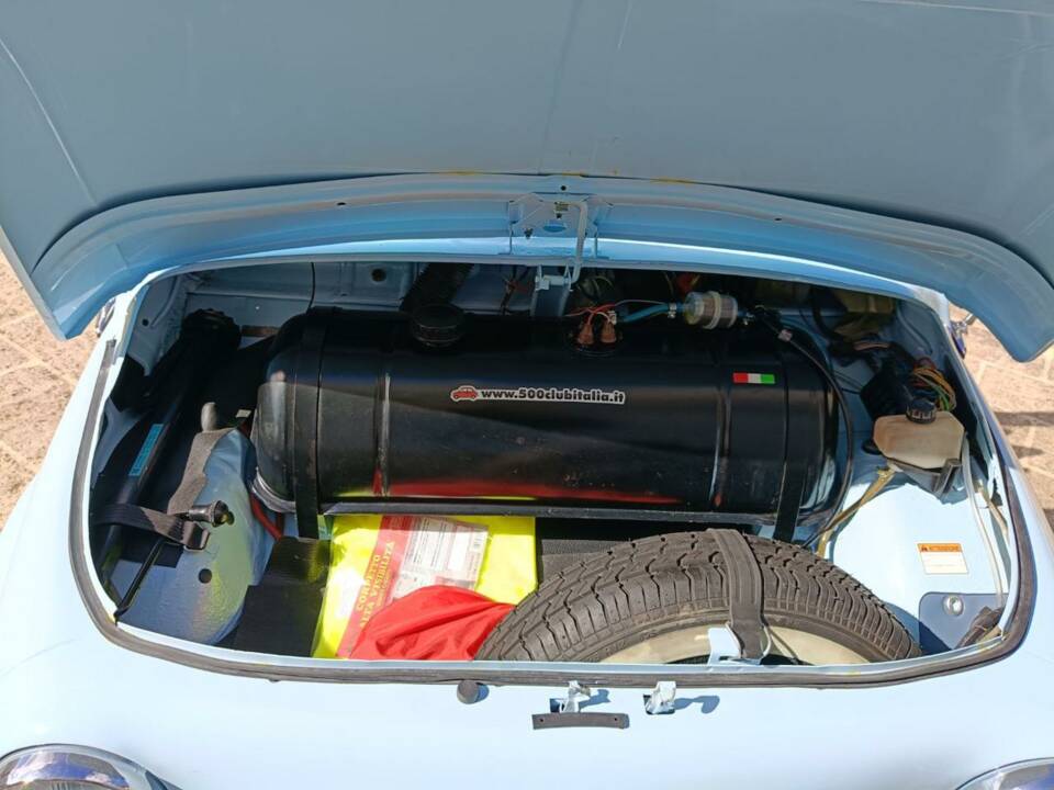 Bild 23/50 von FIAT 500 L (1971)