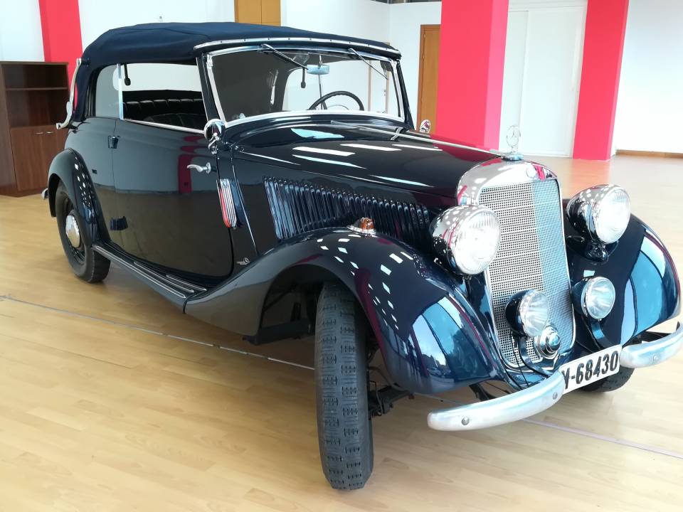 Imagen 2/50 de Mercedes-Benz 170 V Cabriolet B (1941)