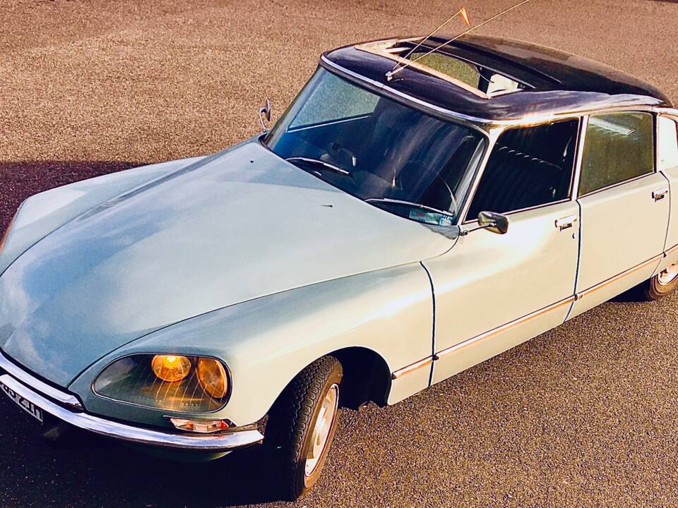 Image 6/95 of Citroën DS 21 Pallas (1973)