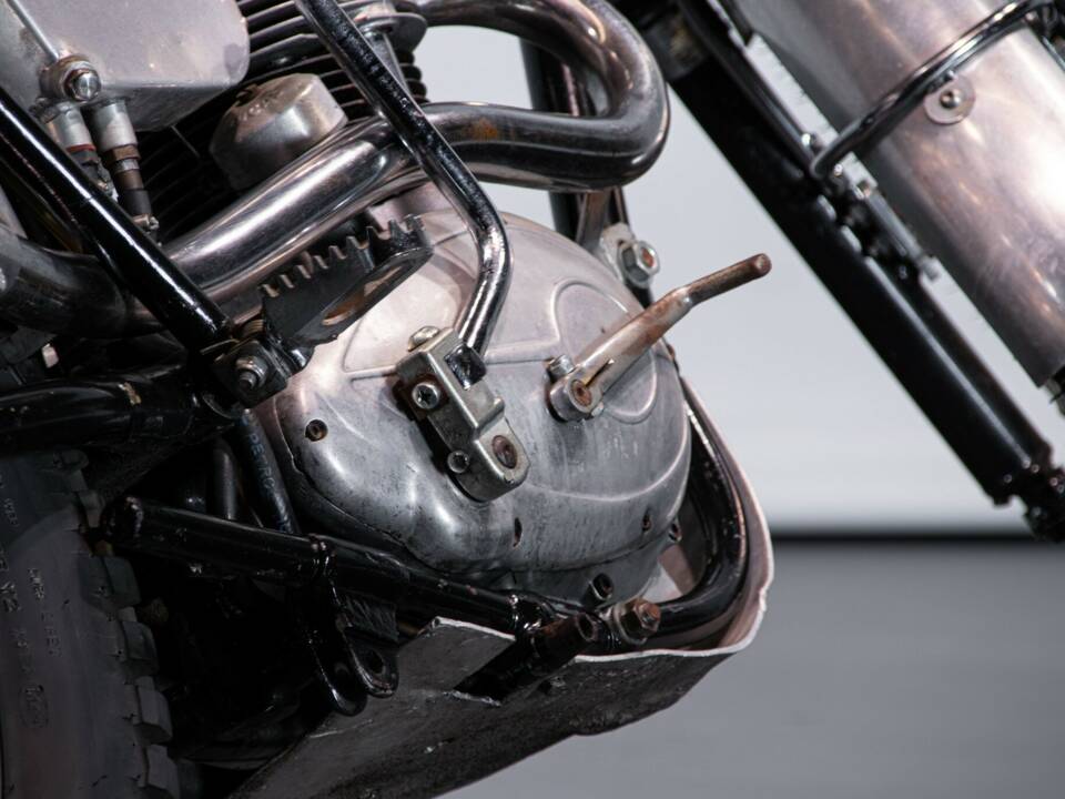 Bild 10/50 von BSA C 15 Scrambler (1963)