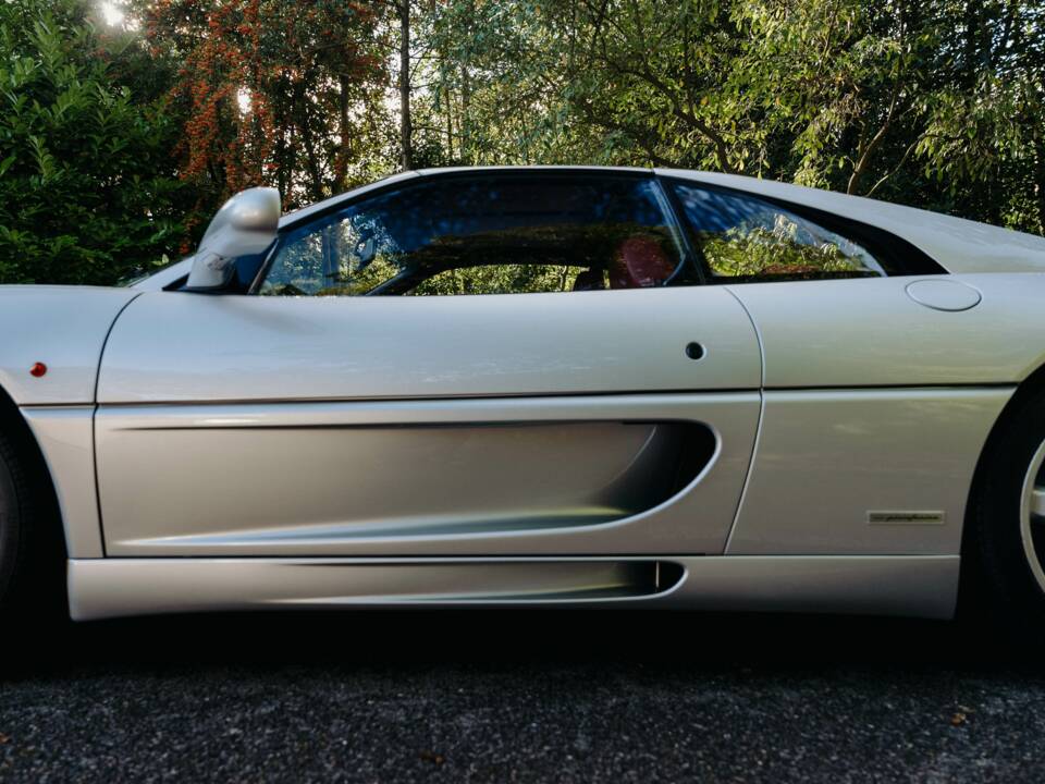 Bild 12/50 von Ferrari F 355 GTS (1998)