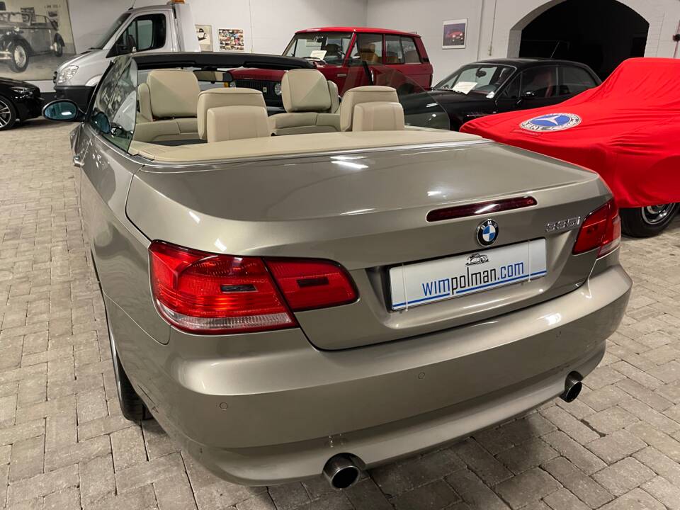 Bild 9/26 von BMW 335i (2007)